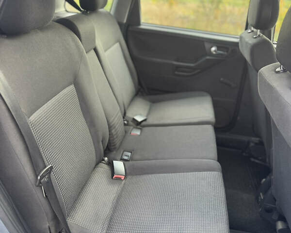 Серый Опель Мерива, объемом двигателя 1.6 л и пробегом 222 тыс. км за 3800 $, фото 15 на Automoto.ua