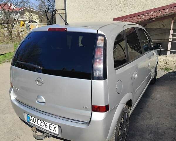 Сірий Опель Меріва, об'ємом двигуна 1.6 л та пробігом 251 тис. км за 3200 $, фото 1 на Automoto.ua