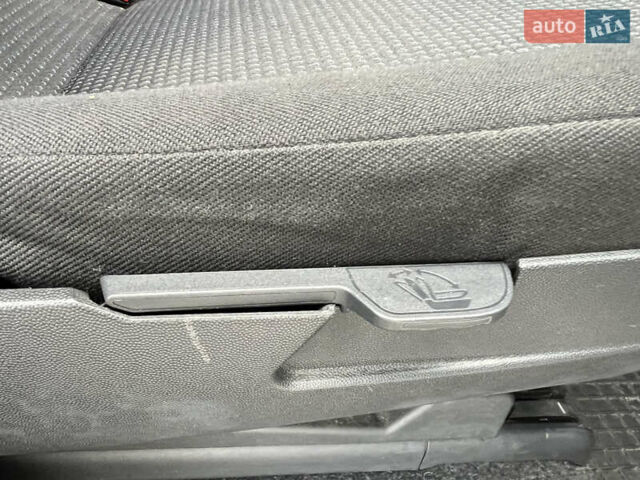 Серый Опель Мерива, объемом двигателя 1.4 л и пробегом 158 тыс. км за 4599 $, фото 36 на Automoto.ua