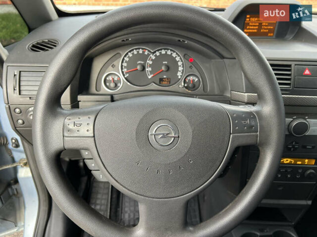 Серый Опель Мерива, объемом двигателя 1.4 л и пробегом 158 тыс. км за 4599 $, фото 27 на Automoto.ua