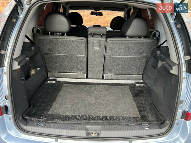 Серый Опель Мерива, объемом двигателя 1.4 л и пробегом 158 тыс. км за 4599 $, фото 42 на Automoto.ua