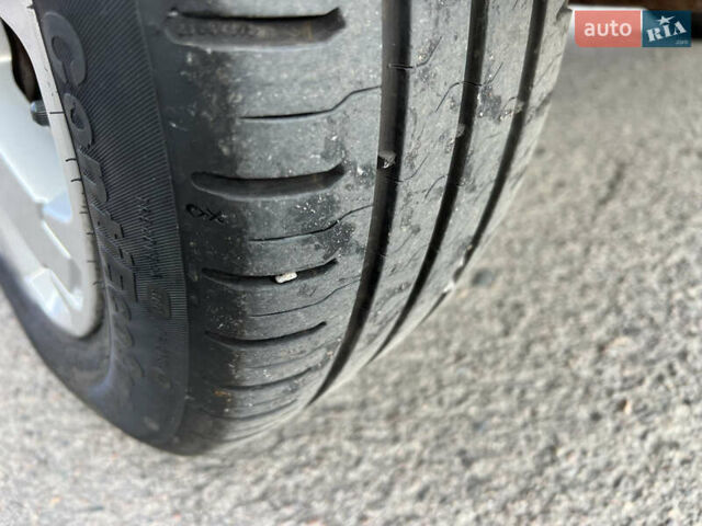 Серый Опель Мерива, объемом двигателя 1.4 л и пробегом 158 тыс. км за 4599 $, фото 22 на Automoto.ua