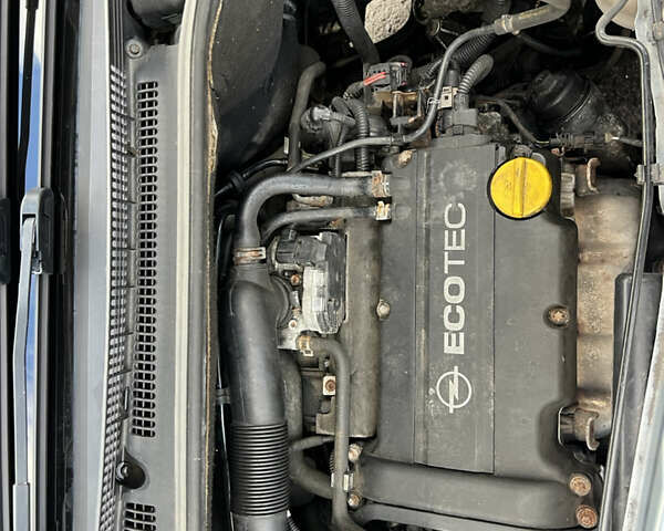 Серый Опель Мерива, объемом двигателя 1.4 л и пробегом 158 тыс. км за 4599 $, фото 44 на Automoto.ua