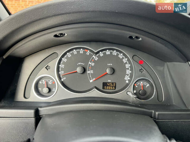 Серый Опель Мерива, объемом двигателя 1.4 л и пробегом 158 тыс. км за 4599 $, фото 26 на Automoto.ua