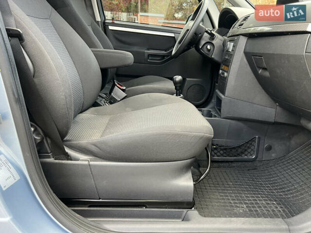 Серый Опель Мерива, объемом двигателя 1.4 л и пробегом 158 тыс. км за 4599 $, фото 40 на Automoto.ua