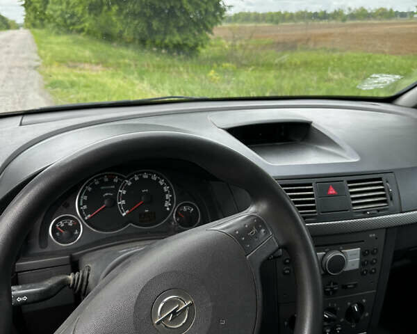 Сірий Опель Меріва, об'ємом двигуна 1.4 л та пробігом 248 тис. км за 4400 $, фото 9 на Automoto.ua