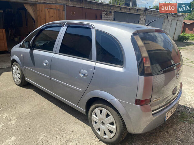 Сірий Опель Меріва, об'ємом двигуна 1.6 л та пробігом 280 тис. км за 4950 $, фото 2 на Automoto.ua