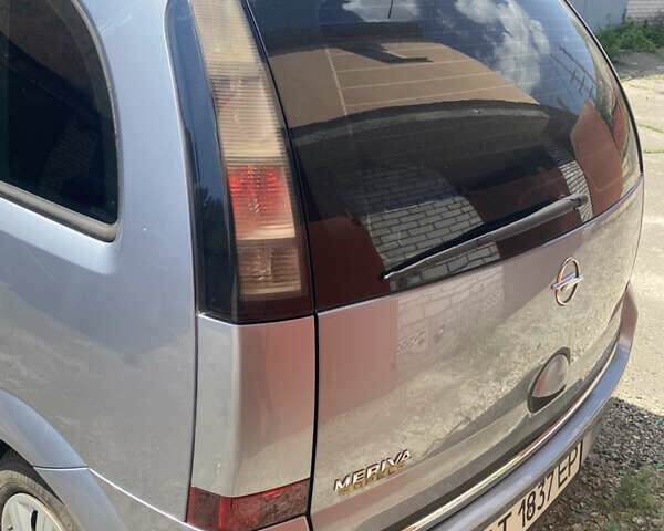 Сірий Опель Меріва, об'ємом двигуна 1.6 л та пробігом 280 тис. км за 4950 $, фото 3 на Automoto.ua