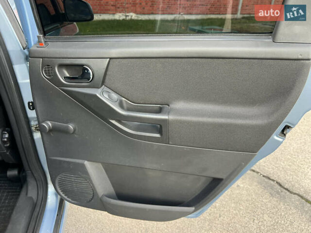 Серый Опель Мерива, объемом двигателя 1.4 л и пробегом 158 тыс. км за 4599 $, фото 37 на Automoto.ua