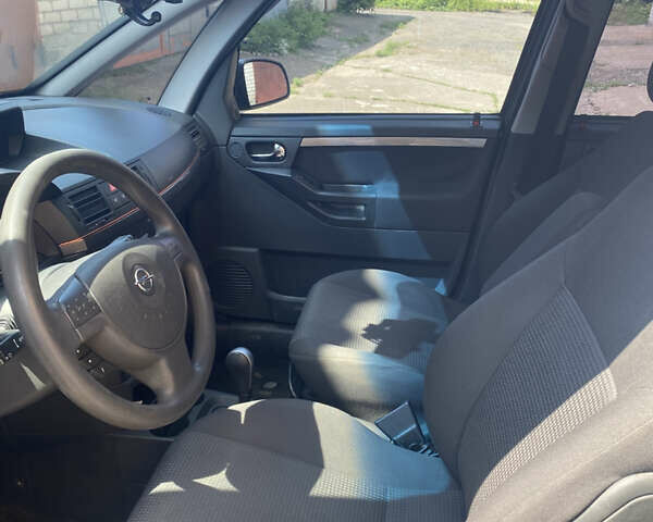 Сірий Опель Меріва, об'ємом двигуна 1.6 л та пробігом 280 тис. км за 4950 $, фото 9 на Automoto.ua