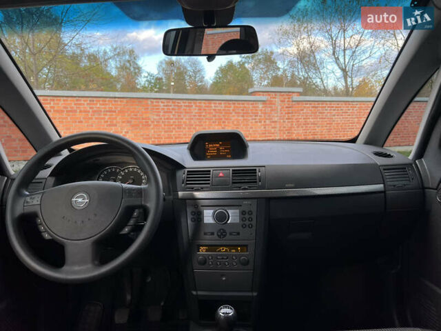 Серый Опель Мерива, объемом двигателя 1.4 л и пробегом 158 тыс. км за 4599 $, фото 34 на Automoto.ua