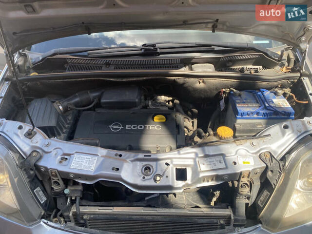 Сірий Опель Меріва, об'ємом двигуна 1.6 л та пробігом 280 тис. км за 4950 $, фото 16 на Automoto.ua