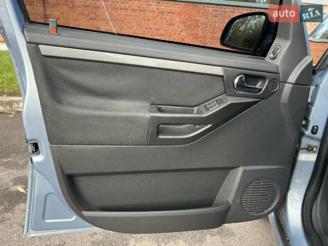 Серый Опель Мерива, объемом двигателя 1.4 л и пробегом 158 тыс. км за 4599 $, фото 23 на Automoto.ua