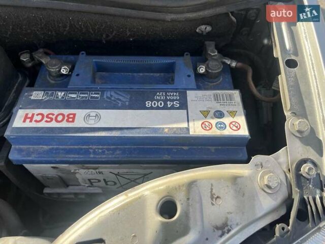 Сірий Опель Меріва, об'ємом двигуна 1.25 л та пробігом 235 тис. км за 5600 $, фото 21 на Automoto.ua