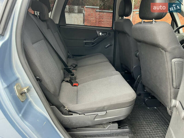 Серый Опель Мерива, объемом двигателя 1.4 л и пробегом 158 тыс. км за 4599 $, фото 35 на Automoto.ua
