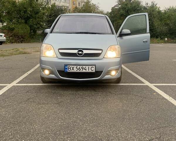 Серый Опель Мерива, объемом двигателя 1.36 л и пробегом 172 тыс. км за 4800 $, фото 30 на Automoto.ua