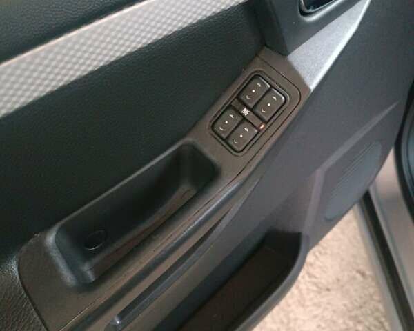 Опель Мерива 2009 в Киеве на Automoto.ua Серый Опель Мерива, объемом двигателя 1.7 л и пробегом 214 тыс. км за 5000 $, фото 19 на Automoto.ua