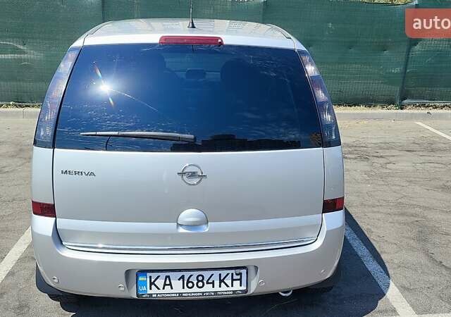 Сірий Опель Меріва, об'ємом двигуна 1.6 л та пробігом 75 тис. км за 6500 $, фото 3 на Automoto.ua