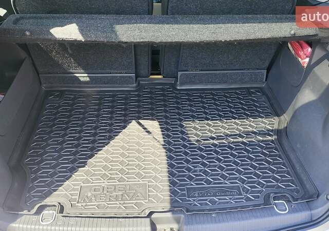 Сірий Опель Меріва, об'ємом двигуна 1.6 л та пробігом 75 тис. км за 6500 $, фото 7 на Automoto.ua