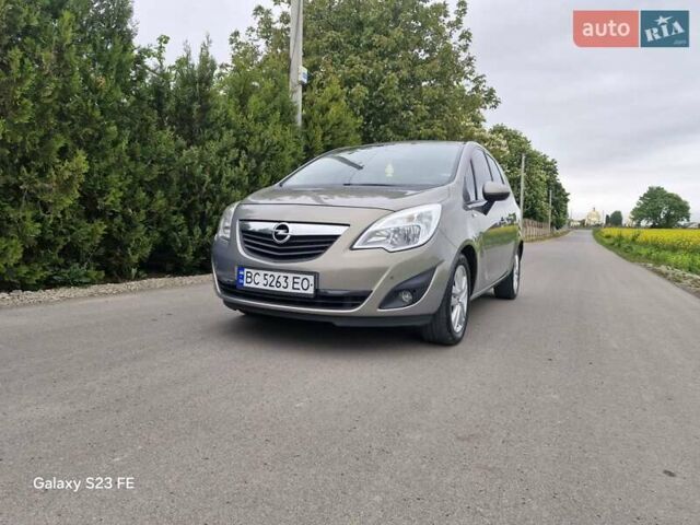 Сірий Опель Меріва, об'ємом двигуна 1.7 л та пробігом 209 тис. км за 6599 $, фото 33 на Automoto.ua