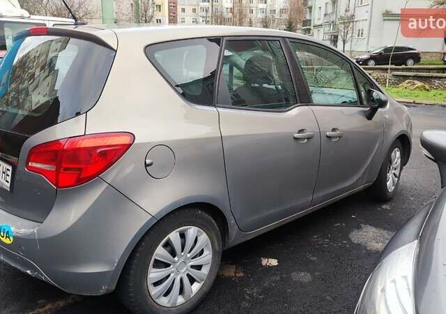 Сірий Опель Меріва, об'ємом двигуна 1.3 л та пробігом 270 тис. км за 5990 $, фото 2 на Automoto.ua