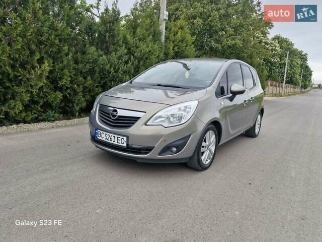 Сірий Опель Меріва, об'ємом двигуна 1.7 л та пробігом 209 тис. км за 6599 $, фото 31 на Automoto.ua