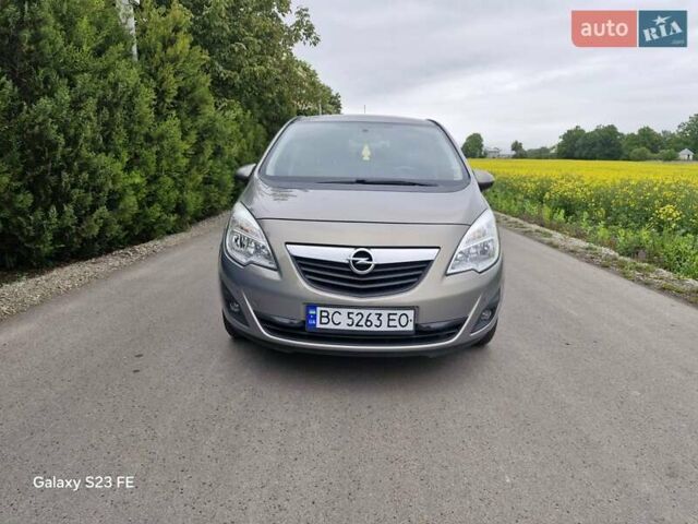 Сірий Опель Меріва, об'ємом двигуна 1.7 л та пробігом 209 тис. км за 6599 $, фото 24 на Automoto.ua