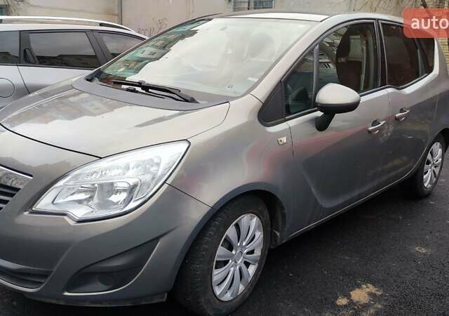 Сірий Опель Меріва, об'ємом двигуна 1.3 л та пробігом 270 тис. км за 5990 $, фото 1 на Automoto.ua