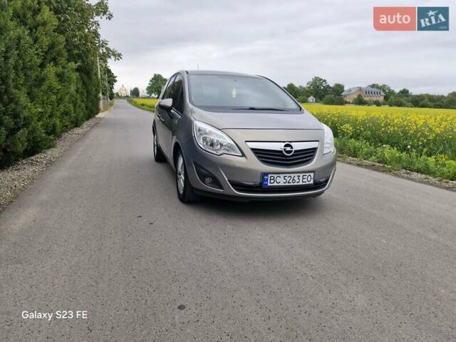 Сірий Опель Меріва, об'ємом двигуна 1.7 л та пробігом 209 тис. км за 6599 $, фото 47 на Automoto.ua