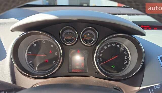 Сірий Опель Меріва, об'ємом двигуна 1.69 л та пробігом 220 тис. км за 6900 $, фото 7 на Automoto.ua