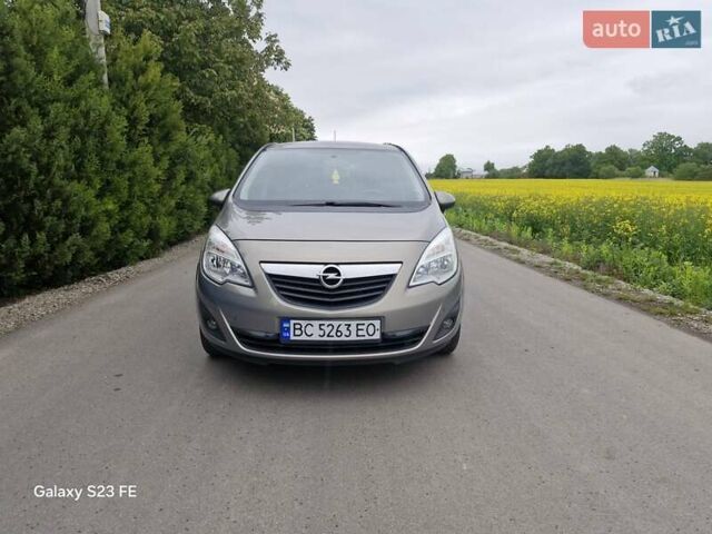 Сірий Опель Меріва, об'ємом двигуна 1.7 л та пробігом 209 тис. км за 6599 $, фото 3 на Automoto.ua