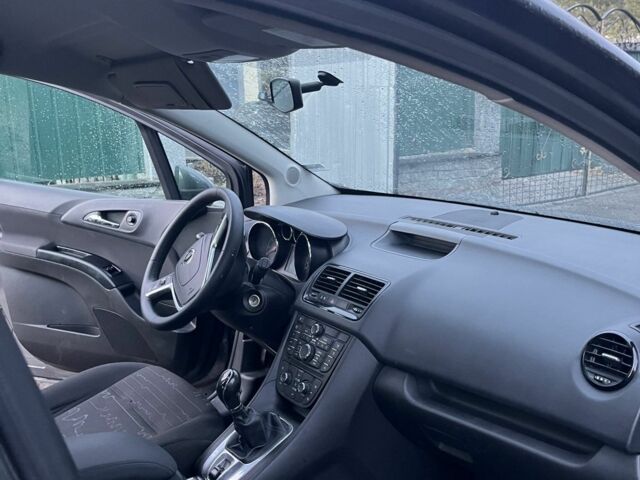 Сірий Опель Меріва, об'ємом двигуна 1.4 л та пробігом 232 тис. км за 4500 $, фото 6 на Automoto.ua