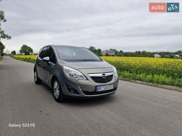 Сірий Опель Меріва, об'ємом двигуна 1.7 л та пробігом 209 тис. км за 6599 $, фото 30 на Automoto.ua