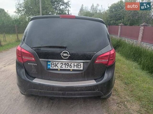 Сірий Опель Меріва, об'ємом двигуна 1.25 л та пробігом 300 тис. км за 6000 $, фото 1 на Automoto.ua
