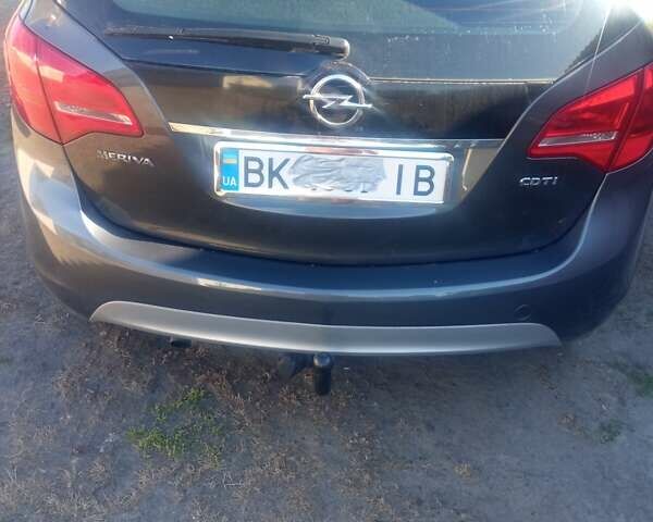 Серый Опель Мерива, объемом двигателя 1.25 л и пробегом 315 тыс. км за 7500 $, фото 4 на Automoto.ua