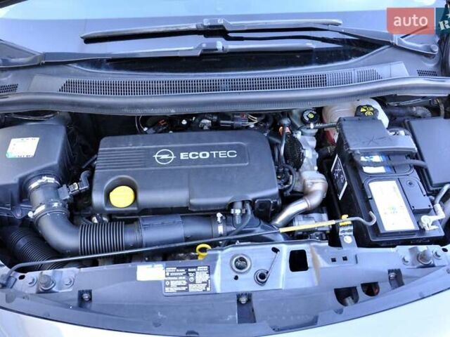 Серый Опель Мерива, объемом двигателя 1.69 л и пробегом 197 тыс. км за 6200 $, фото 27 на Automoto.ua
