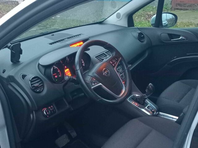 Сірий Опель Меріва, об'ємом двигуна 1.7 л та пробігом 135 тис. км за 7500 $, фото 7 на Automoto.ua