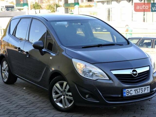 Серый Опель Мерива, объемом двигателя 1.69 л и пробегом 197 тыс. км за 6200 $, фото 29 на Automoto.ua