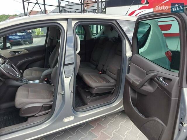 Серый Опель Мерива, объемом двигателя 1.7 л и пробегом 236 тыс. км за 6200 $, фото 25 на Automoto.ua