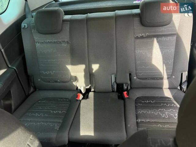 Серый Опель Мерива, объемом двигателя 1.36 л и пробегом 76 тыс. км за 8600 $, фото 8 на Automoto.ua