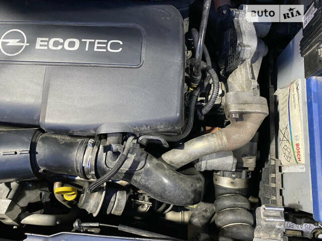 Сірий Опель Меріва, об'ємом двигуна 1.69 л та пробігом 256 тис. км за 6700 $, фото 8 на Automoto.ua