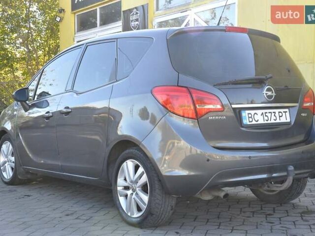 Серый Опель Мерива, объемом двигателя 1.69 л и пробегом 197 тыс. км за 6200 $, фото 12 на Automoto.ua