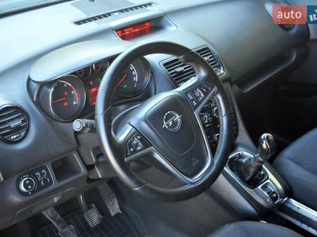 Серый Опель Мерива, объемом двигателя 1.69 л и пробегом 197 тыс. км за 6200 $, фото 16 на Automoto.ua