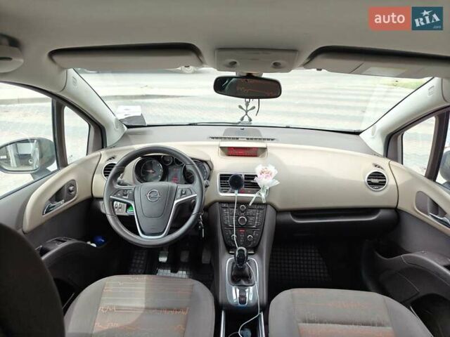 Серый Опель Мерива, объемом двигателя 1.7 л и пробегом 236 тыс. км за 6200 $, фото 8 на Automoto.ua