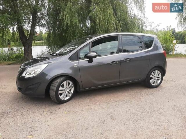 Сірий Опель Меріва, об'ємом двигуна 1.36 л та пробігом 169 тис. км за 8400 $, фото 2 на Automoto.ua