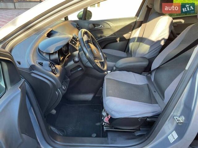 Сірий Опель Меріва, об'ємом двигуна 1.36 л та пробігом 81 тис. км за 7100 $, фото 8 на Automoto.ua