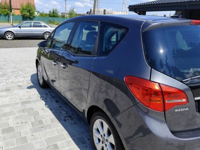 Сірий Опель Меріва, об'ємом двигуна 0 л та пробігом 306 тис. км за 5999 $, фото 2 на Automoto.ua