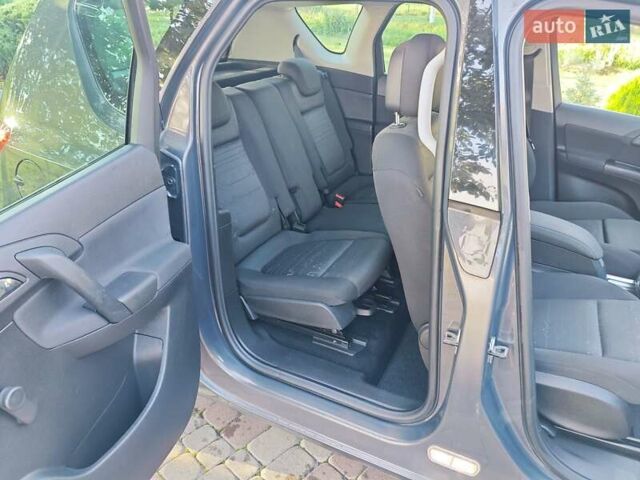 Сірий Опель Меріва, об'ємом двигуна 1.36 л та пробігом 177 тис. км за 7700 $, фото 30 на Automoto.ua