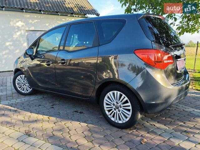 Сірий Опель Меріва, об'ємом двигуна 1.36 л та пробігом 177 тис. км за 7700 $, фото 4 на Automoto.ua