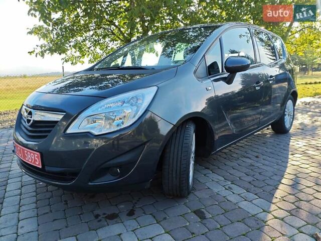 Сірий Опель Меріва, об'ємом двигуна 1.36 л та пробігом 177 тис. км за 7700 $, фото 13 на Automoto.ua